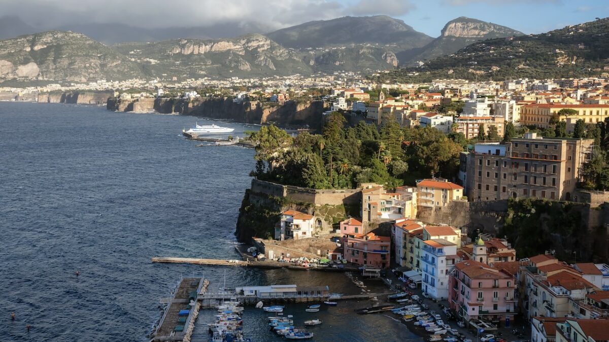 What to See Along the Journey from Rome to Sorrento