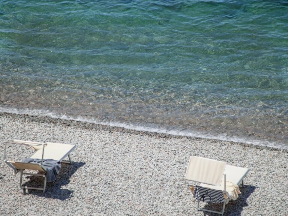 The Best Hidden Beaches to Discover on Your Way to Positano