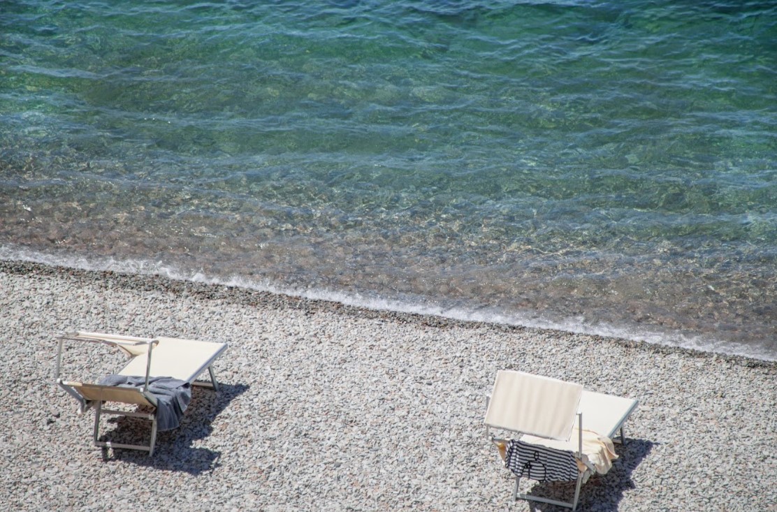 The Best Hidden Beaches to Discover on Your Way to Positano