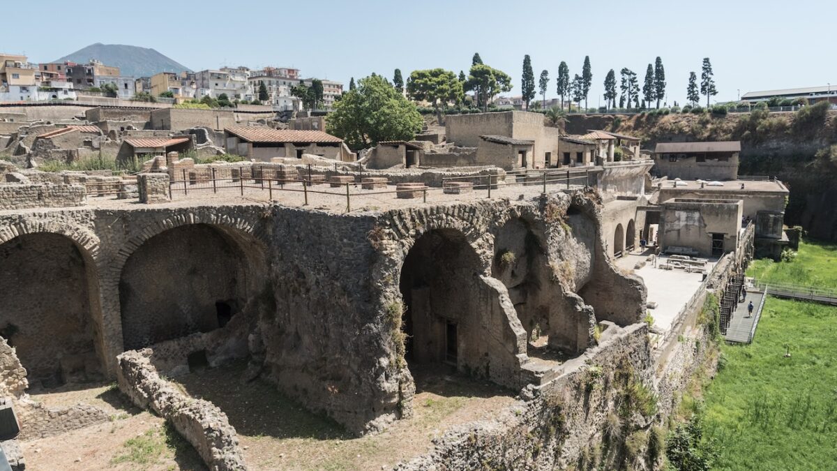 Private Tour from Amalfi to Herculaneum